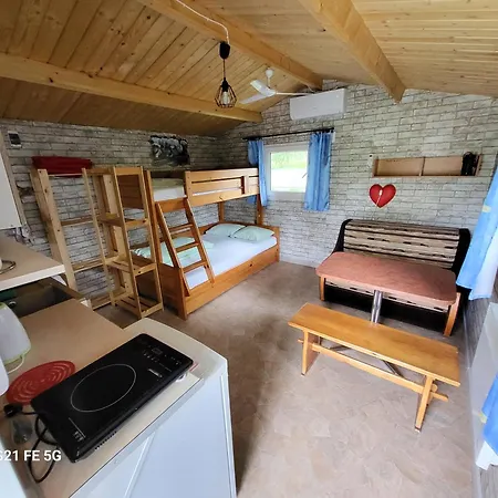 Farm stay Agroturystyka Pod Debem Energylandia Zator